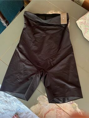 Miraclesuit Black High-Waist Shaping Bike Shorts